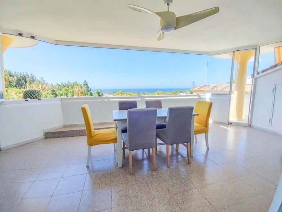 Fantastic Views, Large Apartment With 3 Pools, Minutes From Beach And Golf Mijas Costa Spain Sitio de Calahonda Exterior photo