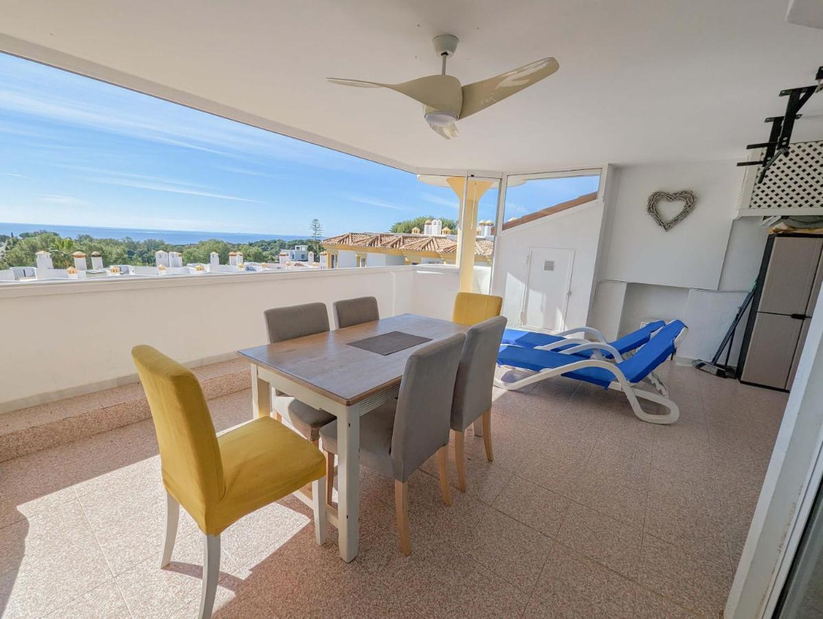 Fantastic Views, Large Apartment With 3 Pools, Minutes From Beach And Golf Mijas Costa Spain Sitio de Calahonda Exterior photo